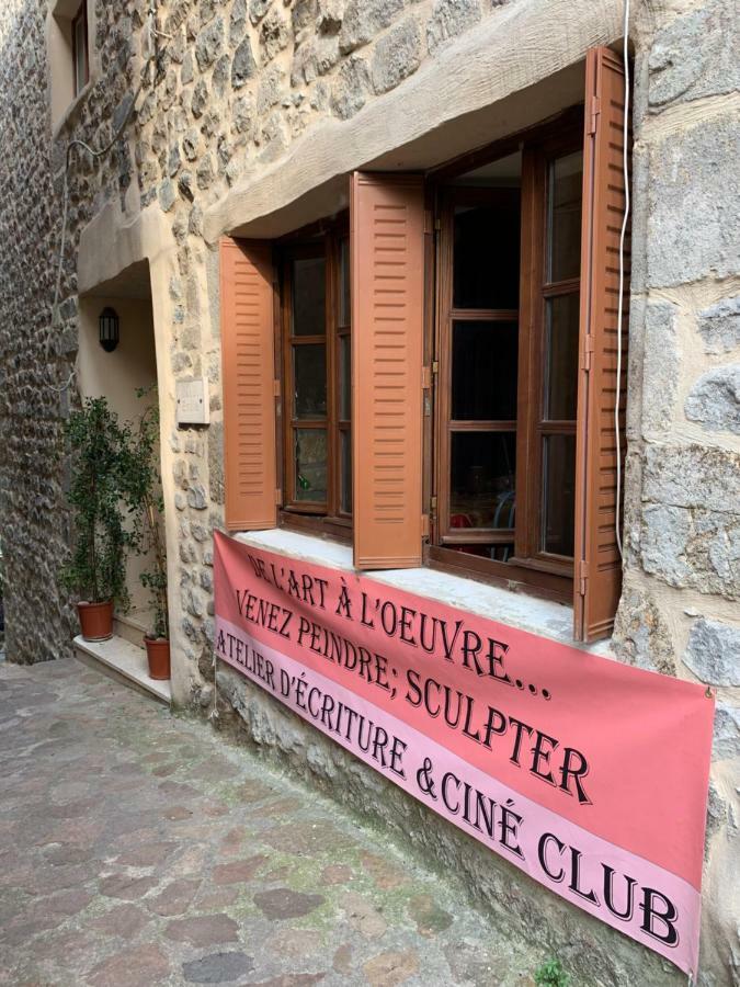 Bed and Breakfast La Maison D'Emilie Antraigues Zewnętrze zdjęcie